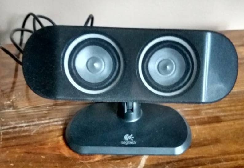 Logitech x530 speaker stand for center channel DH-X530 speaker image 1