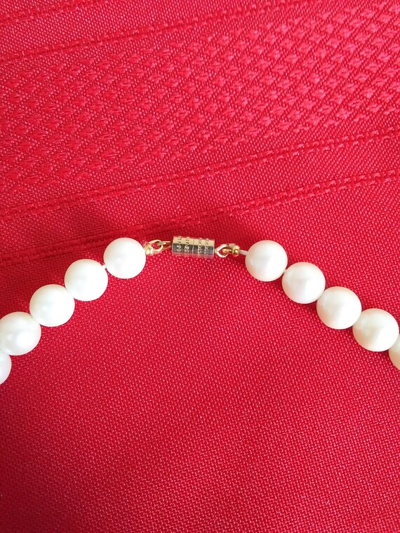 24" Vintage faux pearl necklace white pink gold - image 3