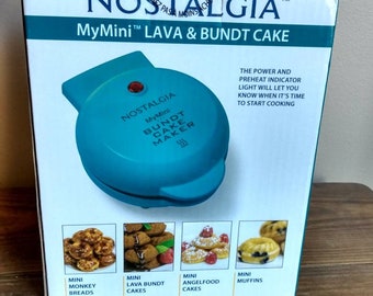 Nostalgia mymini lava & Bundt cake maker teal