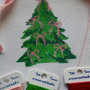 Christmas Tree with Bows - Handpainted 13 mesh