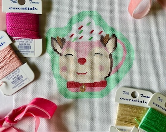 Reindeer Mug - Handpainted 18 mesh
