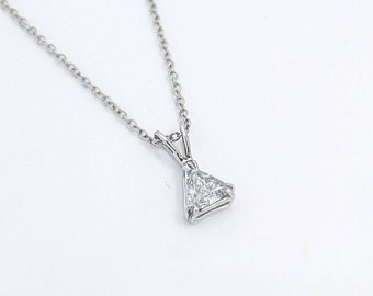 Triangle Diamond Necklace, Triangle Necklace, Dainty 14k Gold Necklace, Diamond Triangle Pendant, Solitaire Diamond Necklace, Tiny Necklace