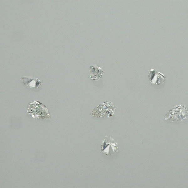 Natural Loose Diamonds Cut Pear Shape F VS 0.10CT 4*2.6mm