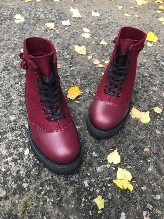 Womens brown boots Felt leather ankle boots Wool boots Fall shoes Leather booties Custom boots Lace-up boots Handmade shoes Cozy shoe