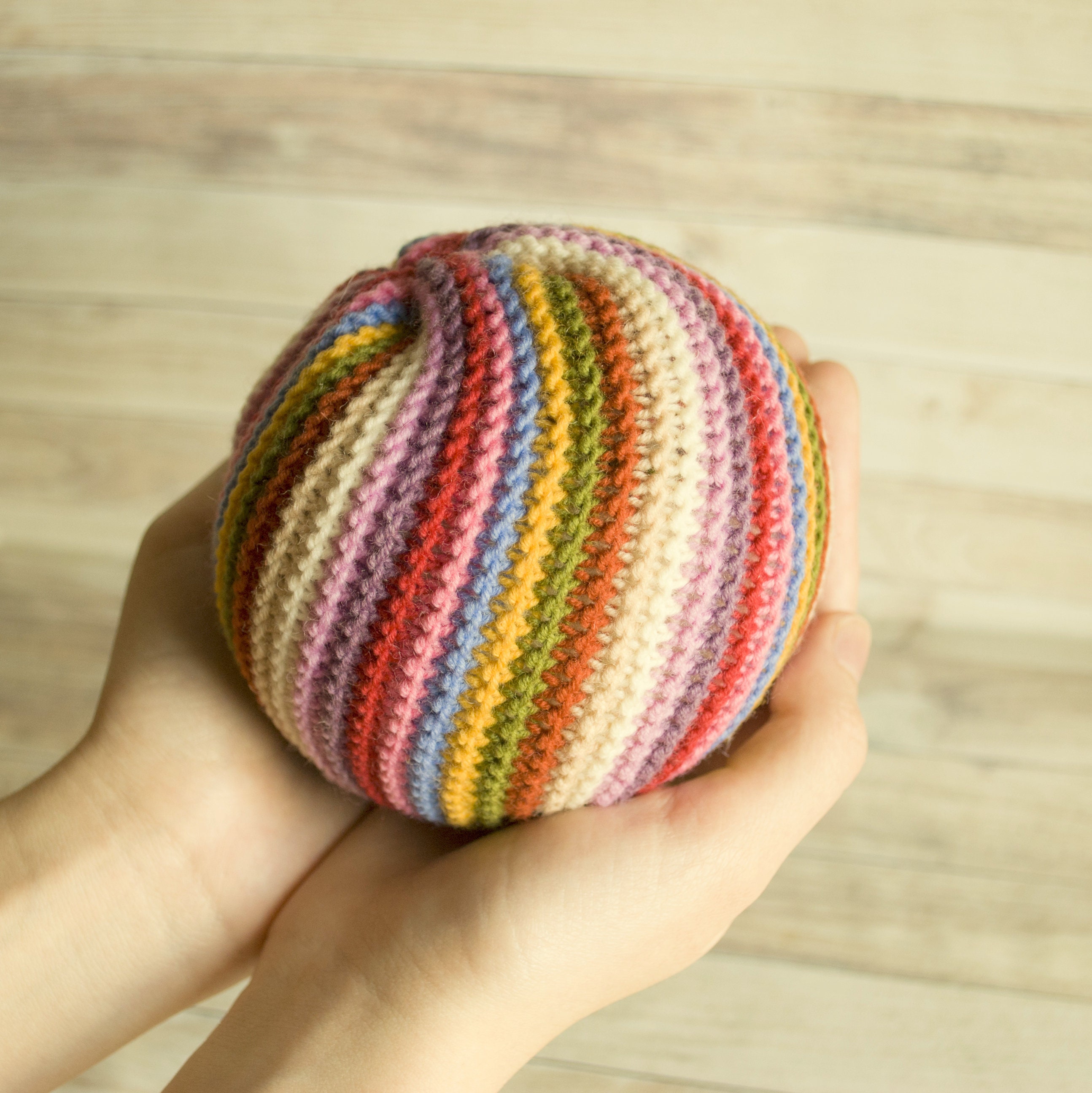 Waldorf knitted multicolored big ball Wool knit varicolored ball