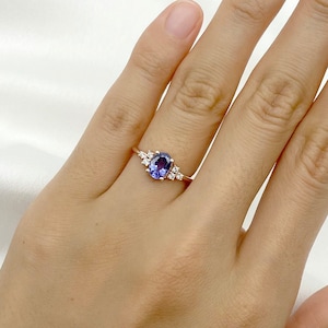 Tanzanite Diamond Engagement Ring / Diamond Cluster Ring / December Birthstone Ring / 14k Tanzanite Wedding Ring / Tanzanite Bridal Ring