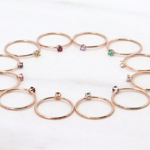 Garnet Birthstone Ring / Hammered Birthstone Ring / January Birthstone Ring / 14k Gold Garnet Ring / Dainty Minimalist Gemstone Ring