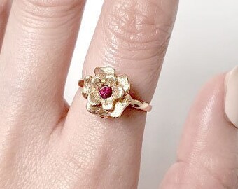 Flower Dainty Ruby Ring  / 14k Gold Wedding Ring / Ruby Wedding Band / Matching Ring / 14k Ruby Ring / Flower Ring / Everyday Ring