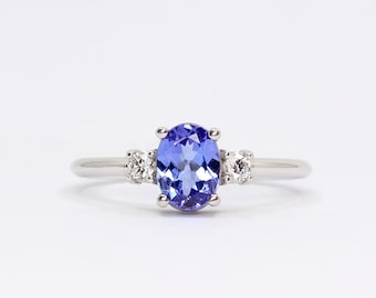 Oval Tanzanite Diamond Ring: 14K Gold December Birthstone