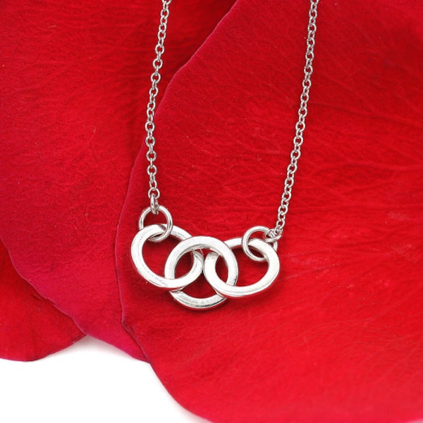 Gold Interlocking 3 Circles Necklace Etsy