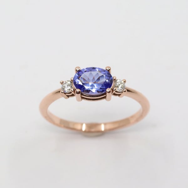 Natural Oval Tanzanite Diamond Engagement Ring / Diamond Cluster Ring / Diamond Wedding Ring / 14k Solid Tanzanite Ring / 14k Diamond Ring