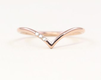 14K Dainty Diamond Band / 1.3mm Chevron Diamond Ring / Bridal Ring / 14k Gold Wedding Ring / Stacking Ring / Stackable Ring / Chevron Band