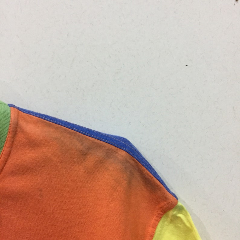 color block design. colorful. Italian designer. SPORT ICE t shirt spell out big design. size M vintage iceberg.