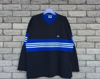 Vintage ADIDAS spell out embroidered small logo.. adidas striped.. color block.. vintage sweatshirt.. size L