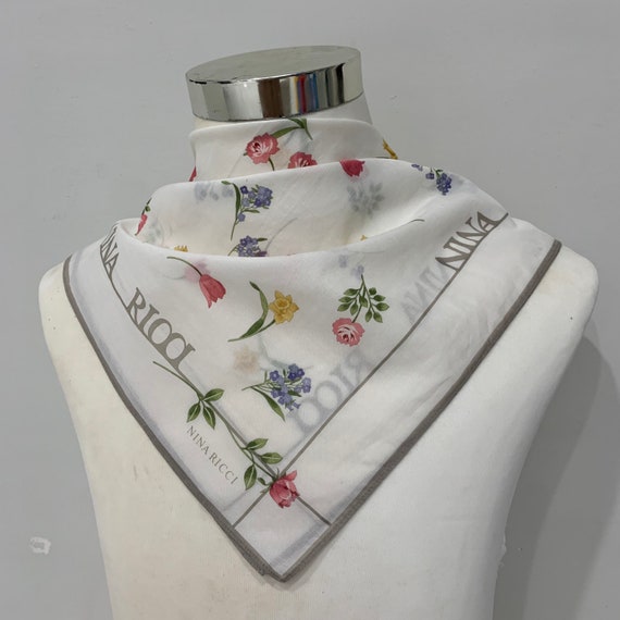 NINA RICCI scarf flower design.. handkerchief ban… - image 2