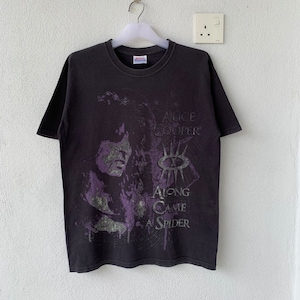 ALICE COOPER band tour t shirt spell out big design.. American rock band.. size M