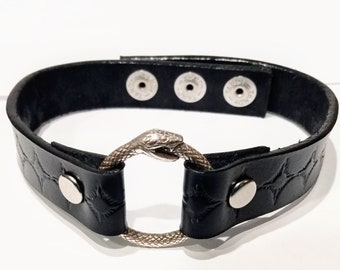 Leather Ouroboros Choker, Infinity Snake Necklace, Black BDSM O-ring Choker, 3/4" Wide, Unisex Adjustable