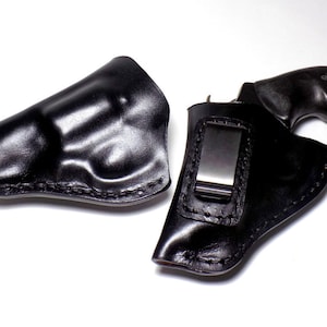 Smith & Wesson J Frame Leather Holster, Black Concealed or Open Carry Holster with Belt Clip,  Right or Left Handed