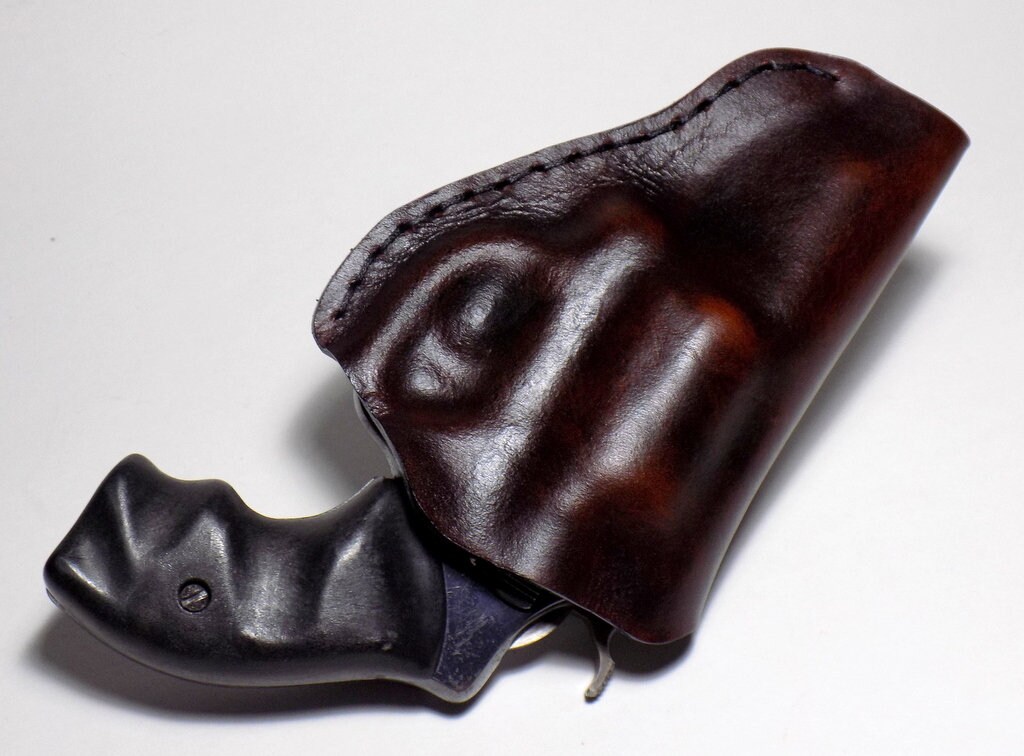 Smith & Wesson Leather Holster, J Frame Brown Concealed or Open Carry with Belt Clip, Right or Left Handed
