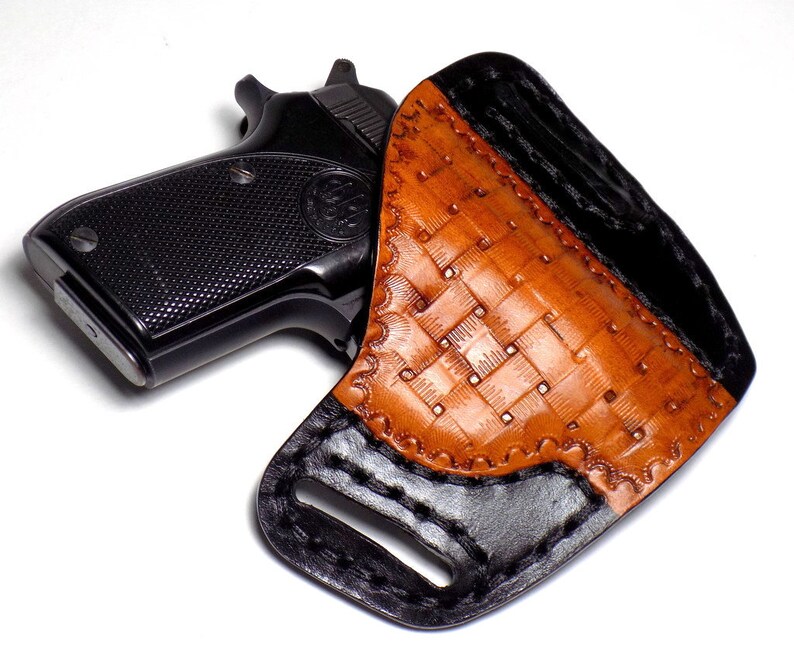 in black or tan BERETTA FIREARMS//GUNS//PISTOLS Real Leather Key Rings