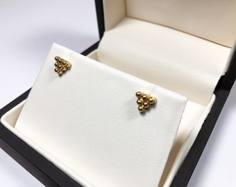 18k Yellow Gold Triangle Stud Earrings - The Perfect Gift for Her for any occasion