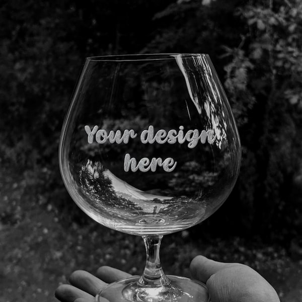 Personalised Glass with your design, Gift for Mum, Custom Birthday Gift, Cognac Glass, Handengraved wine glass, Personalised Wine Glass