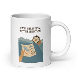Mug blanc donne la direction, pas la destination - Cadeau boussole et carte pour professeur - Tasse à café guide inspirante - Mug vintage de style minimaliste