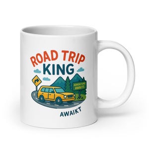 Mug Road Trip Dad - Design Adventure Awaits Design - Cadeau de fête des pères pour les papas qui aiment les voyages - Tasse à café amusante - Mug Road Trip King