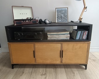 Record Player Stand with Doors | Vinyl Record Storage | Turntable Stand | Varezzo V16A | 120cm Light Oak Ebony