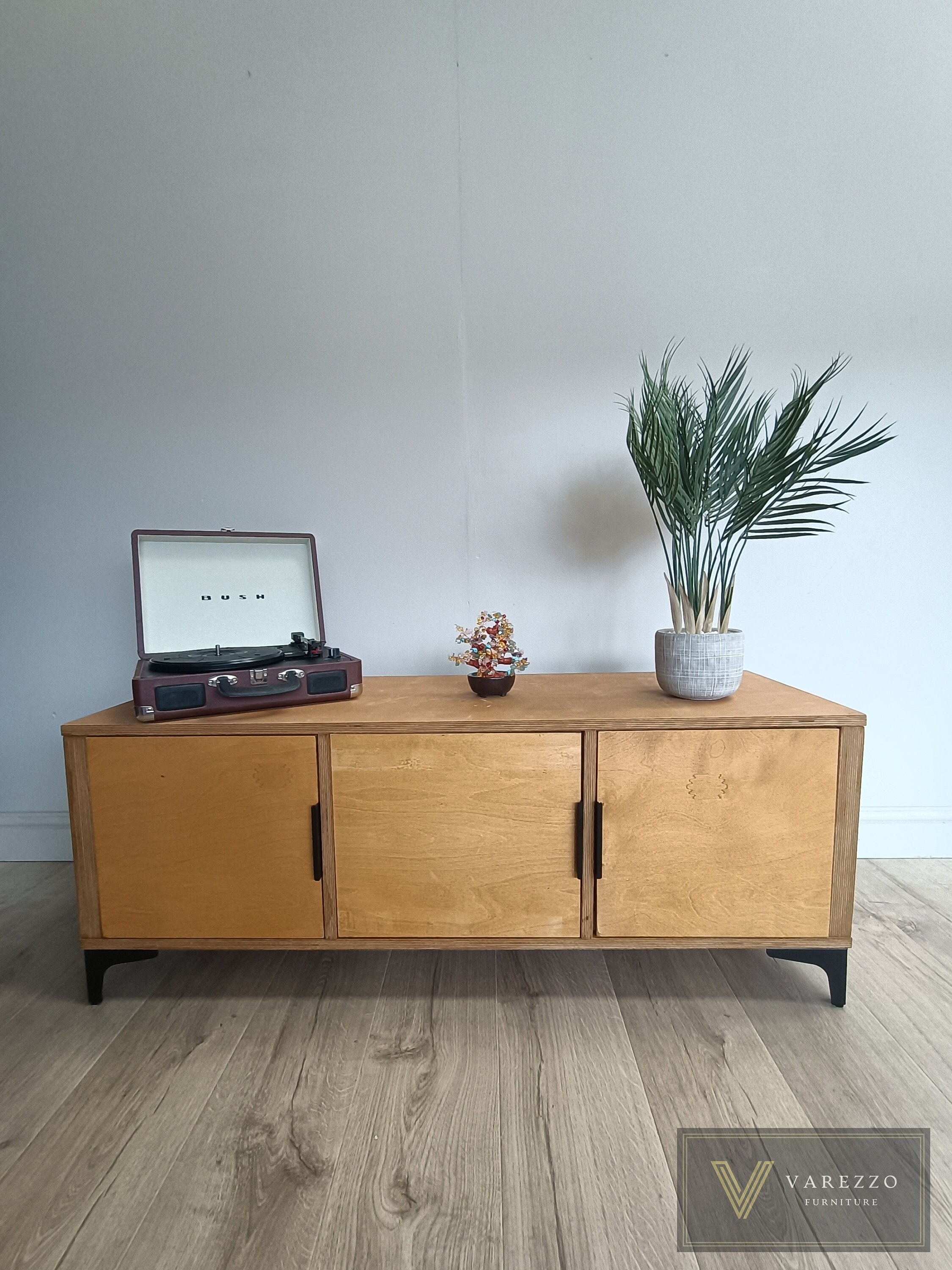 Small Turntable Stand with Doors | Vinyl Record Storage | Varezzo V12A | 120cm Light Oak