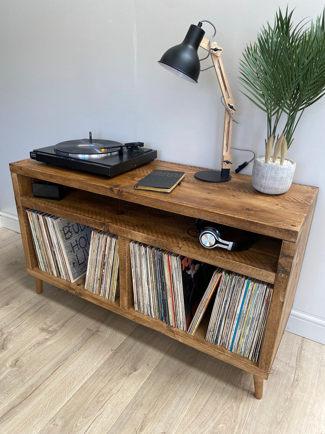 thumbnail interactive-video image 1 of MAIYORIAT Record Player Stand - Vinyl Record Storage Cabinet With Sliding Door 1 of 14