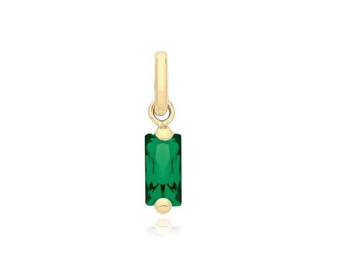 Small 9ct Yellow Gold Emerald Green Baguette Cut Cz 6x3mm Charm Pendant - Real 9K Gold