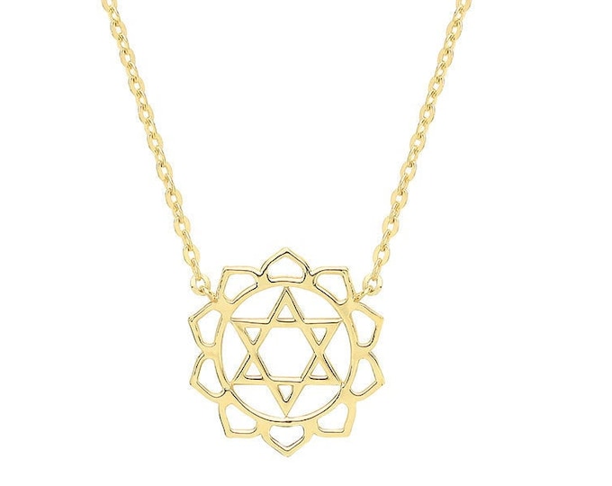 9ct Yellow Gold Dainty Ornate Scroll Star of David Pendant on 16-18" Necklace