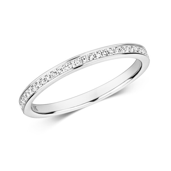 grain set diamond wedding band