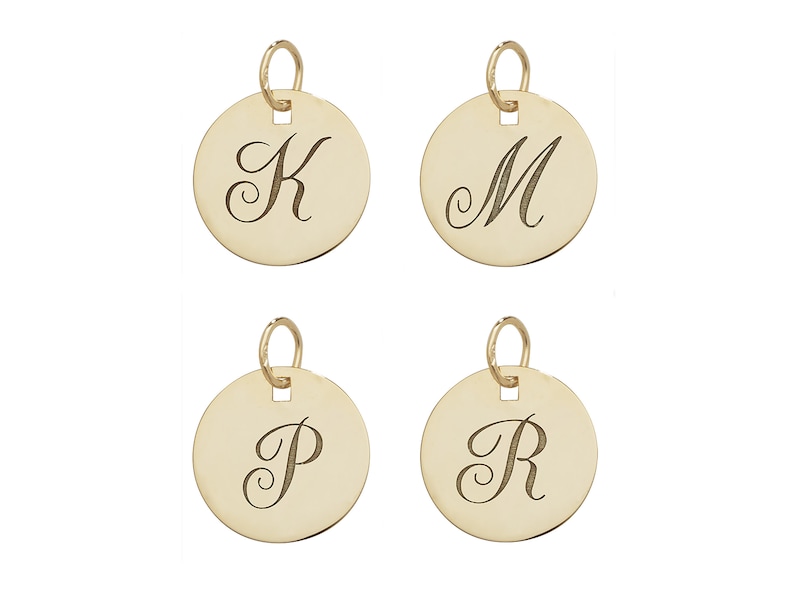 9ct Yellow Gold Engraved Initial 14mm Round Disc Pendant 9ct Yellow Gold Engraved Initial 14mm Round Disc Pendant