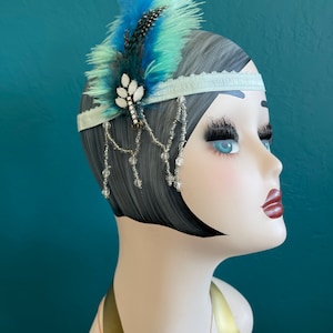 1920s Great Gatsby flapper headband feathers and jewelry