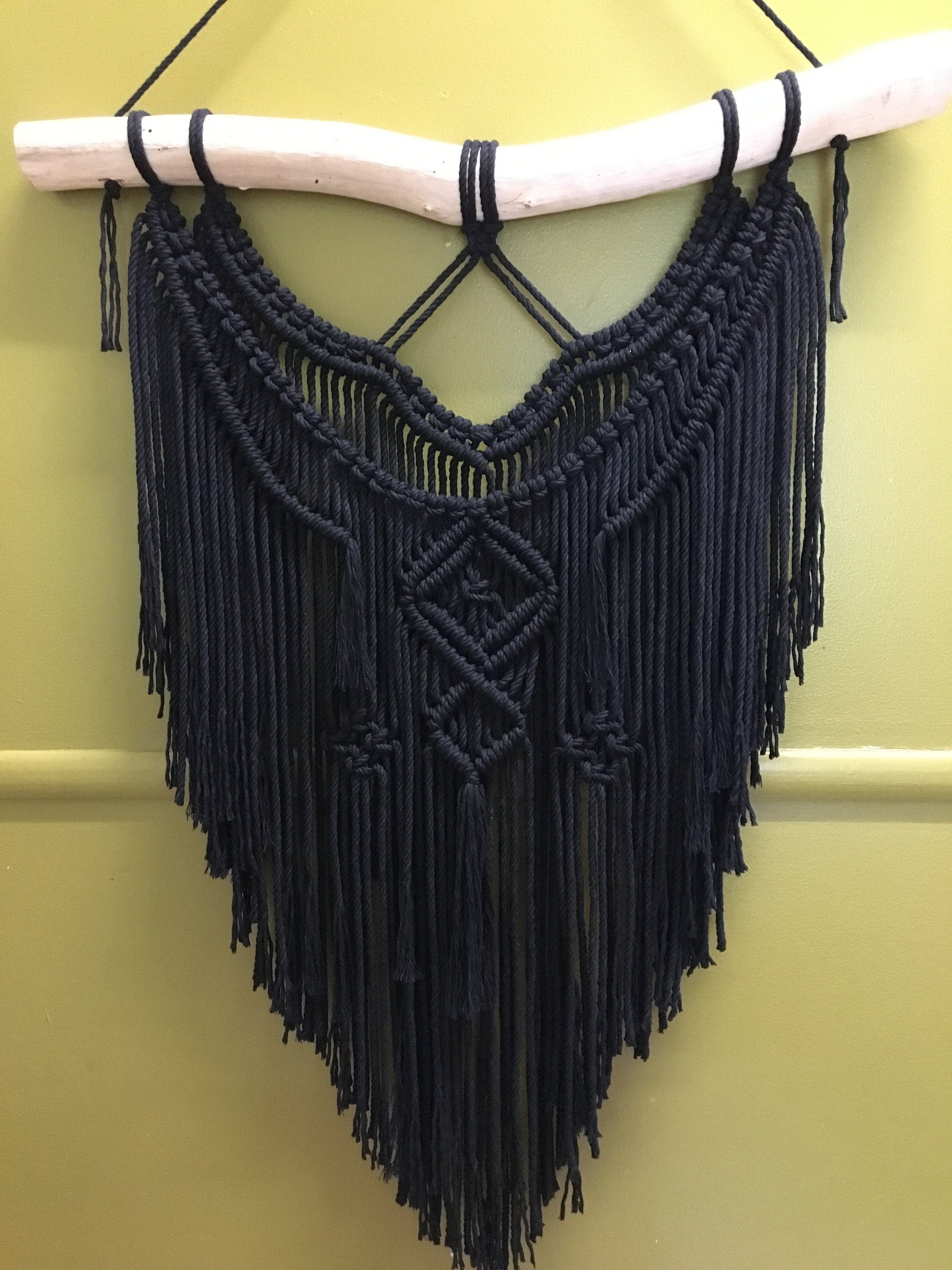 Macrame wall hanging in black/macrame/wall art/wall decor Etsy