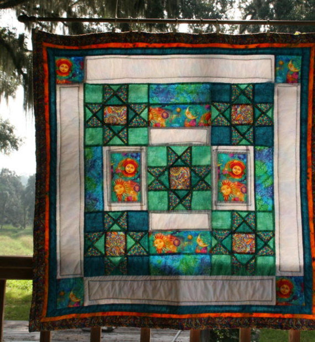 Moon Sun Pattern Print Quilt