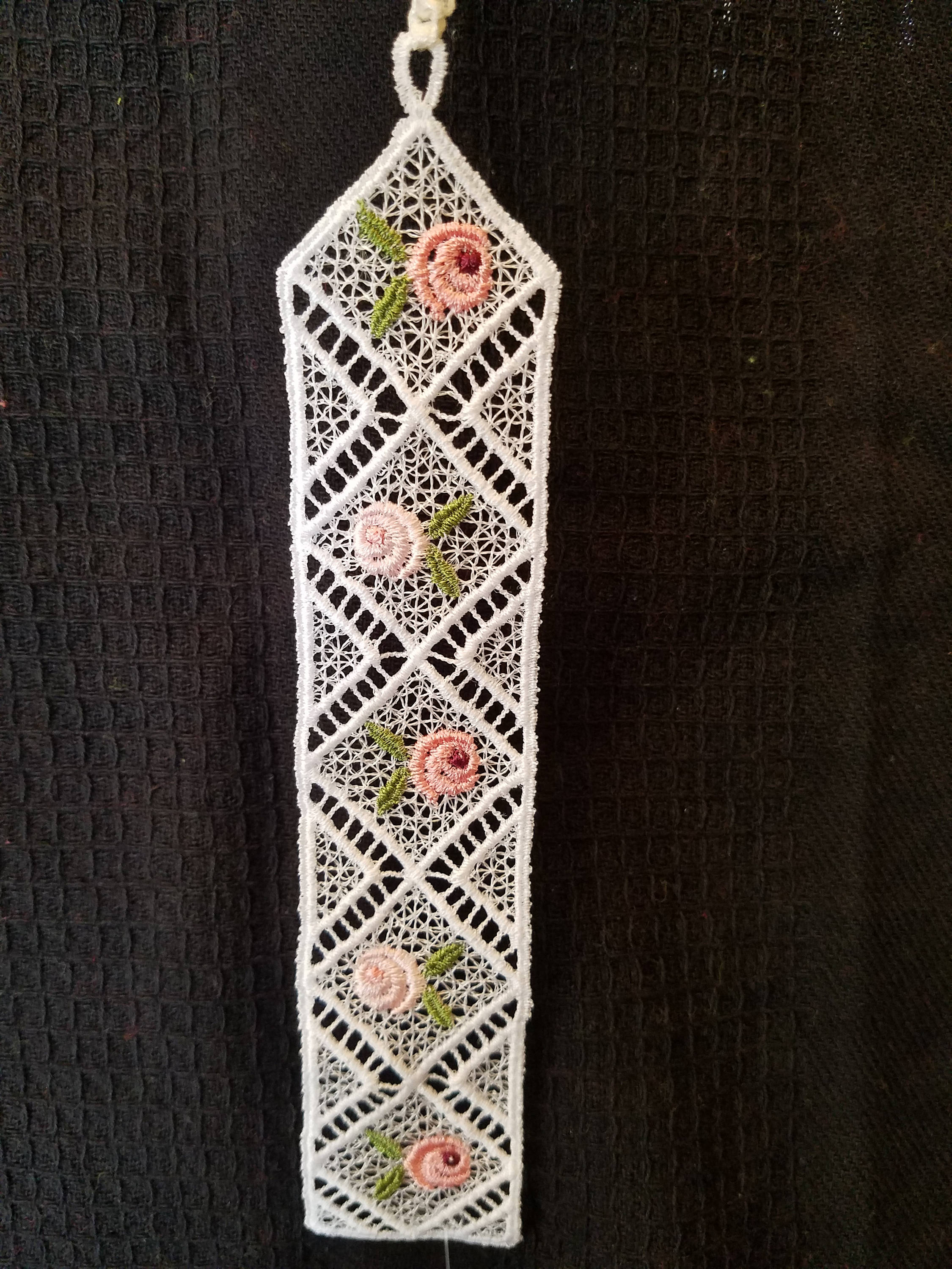 Free standing lace bookmark with mini roses Etsy 日本