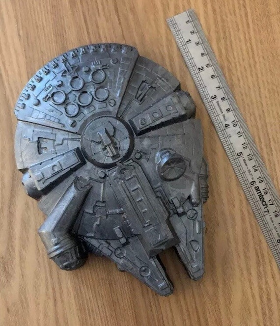 millennium falcon cake topper