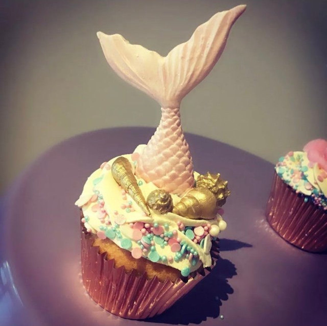 24 Edible Sugar Natural Effect Seashells Cake Toppers Cake Decorations ...