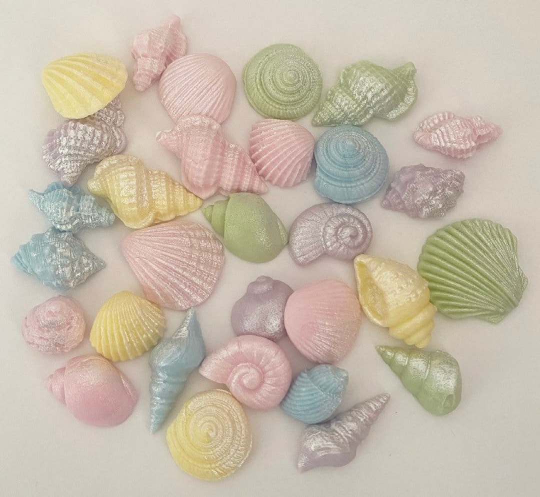 24 Edible Sugar Pastel Rainbow Pink Lilac Yellow Green Blue Seashells ...