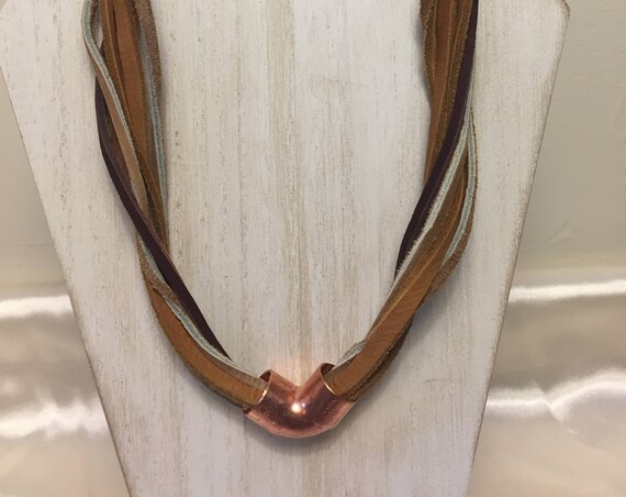 Twisted Necklace in Chunky Leather