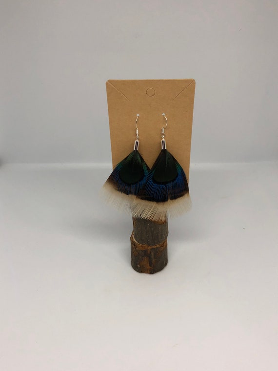 Sophisticated Feather Earrings - FREE SHIPPING