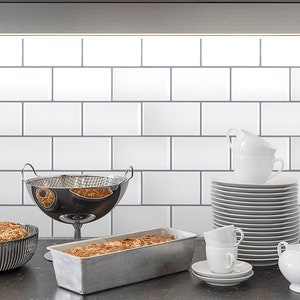 Peel & Stick 3D Tiles in Metro White with Grey Grout