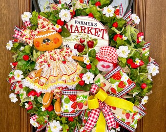 Strawberry Patch Farmhouse Wreath for Summer Front Door