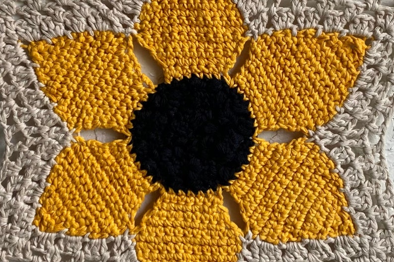 CROCHET PATTERN // Savannah Sunflower Wall Hanging image 8