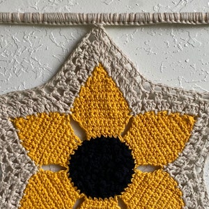 CROCHET PATTERN // Savannah Sunflower Wall Hanging image 7