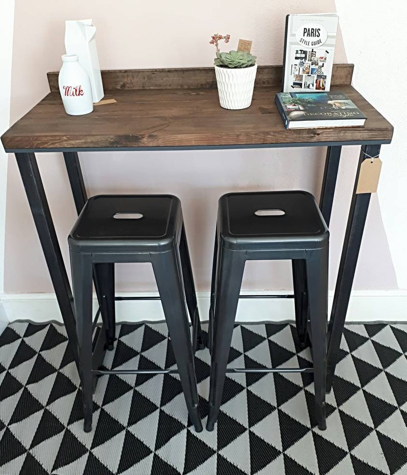 Rustic Style Breakfast Bar With 2 Metal Stools Rustic Style Breakfast Bar With 2 Metal Stools Image 0