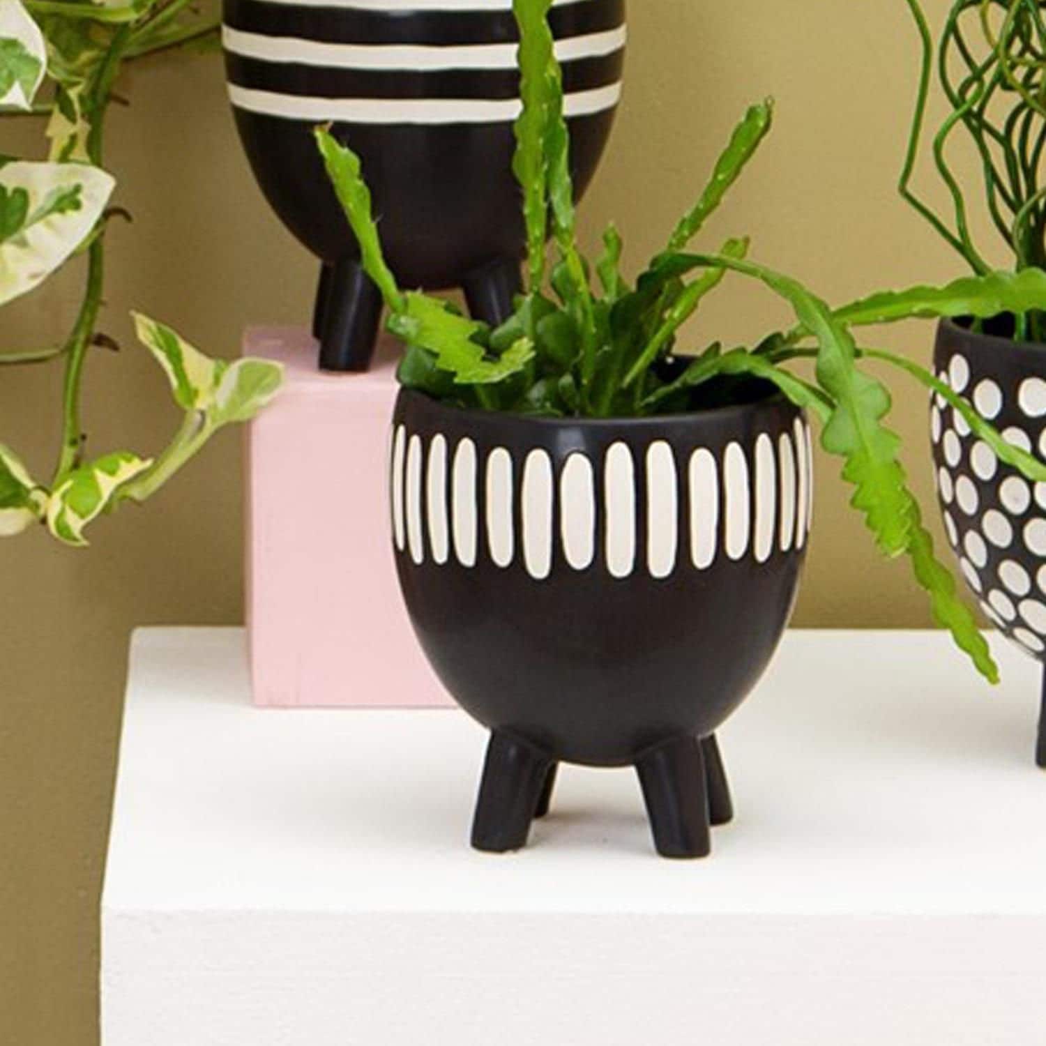 Grooved / dashes planter on legs indoor planter plant pot Etsy